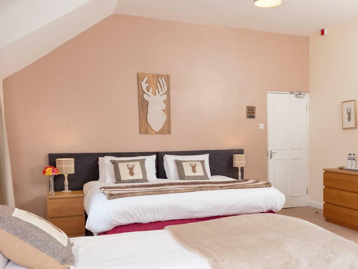 The Gordon Arms Hotel West Linton Экстерьер фото