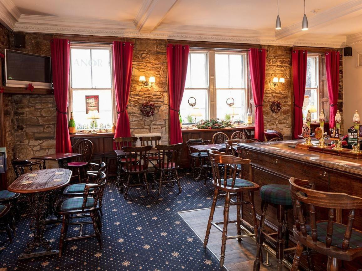 The Gordon Arms Hotel West Linton Экстерьер фото