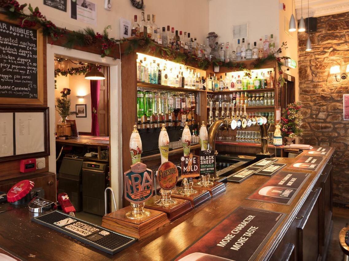The Gordon Arms Hotel West Linton Экстерьер фото