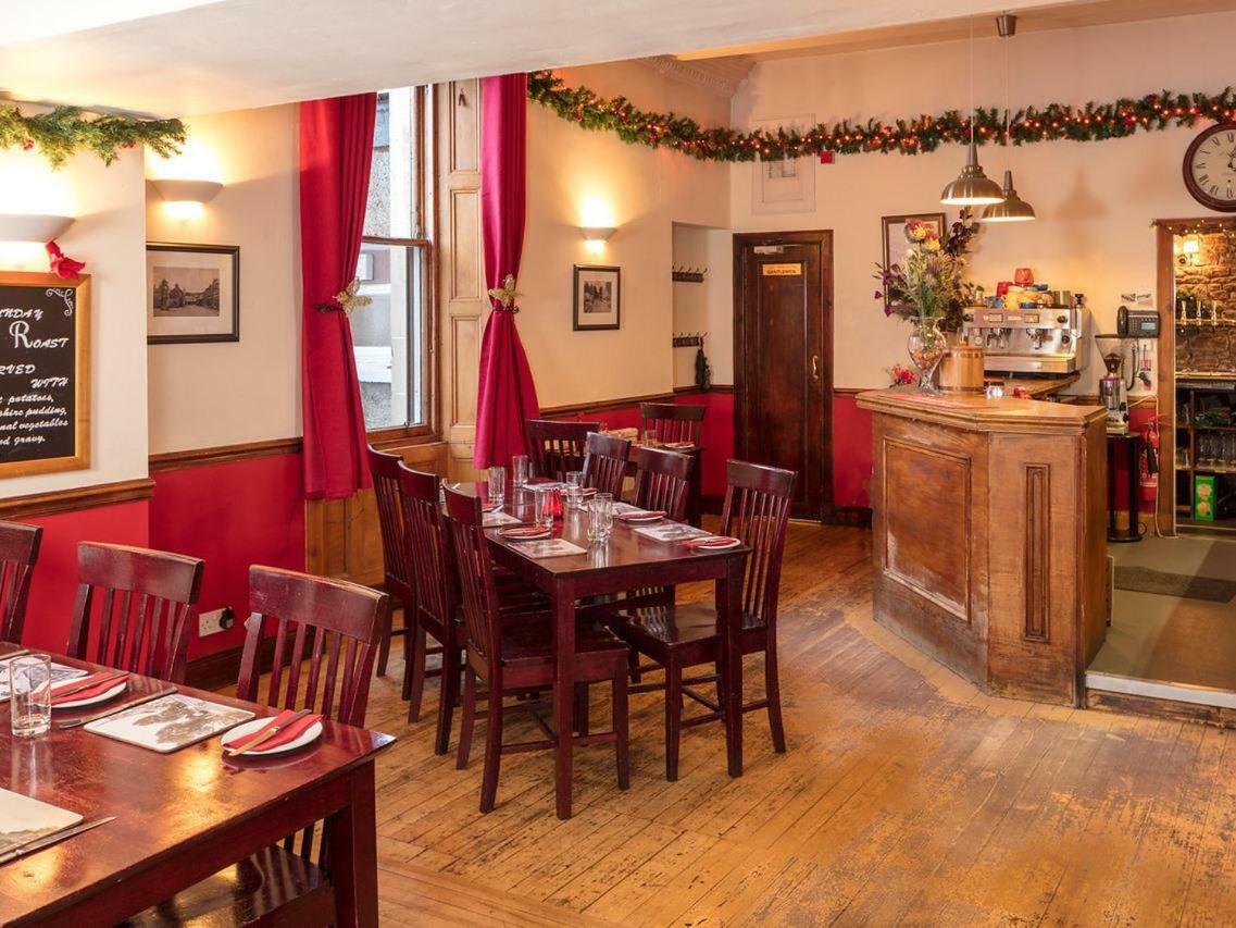 The Gordon Arms Hotel West Linton Экстерьер фото